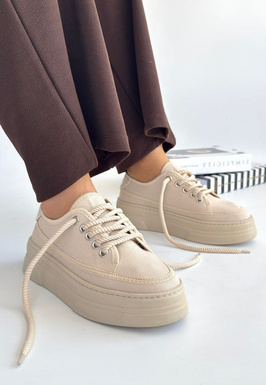 Carin Bej Keten Bağcıklı Spor Ayakkabı